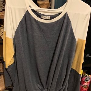 Maurices 24/7 long sleeve tee